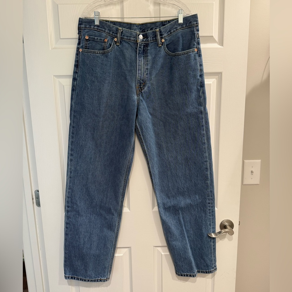 Levi's 550 Men's 38x32 Relaxed Fit Denim Jeans Stonewash Blue